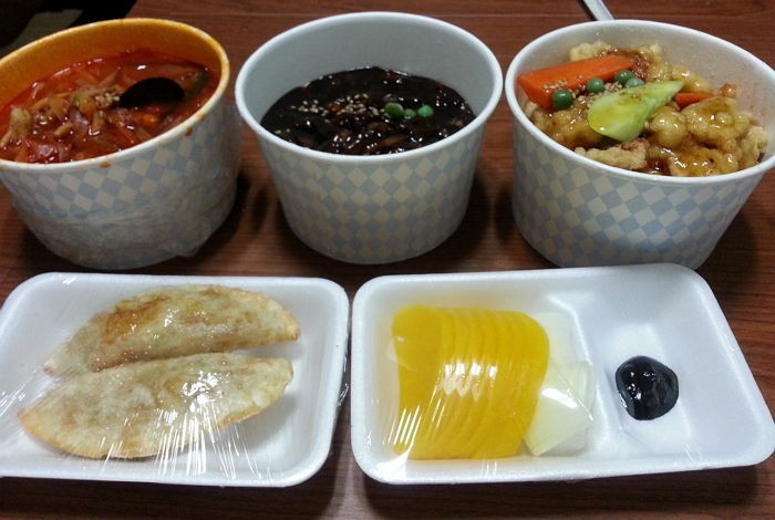 배고픈 고시생들을 위해 만든 신림동 중국집 5500원 세트 | 인스티즈