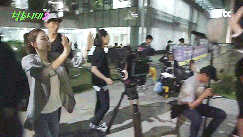 [청춘시대2] 본방보다 더 설레는 조장훈 & 진명재완 키스신 메이킹.jpgif | 인스티즈