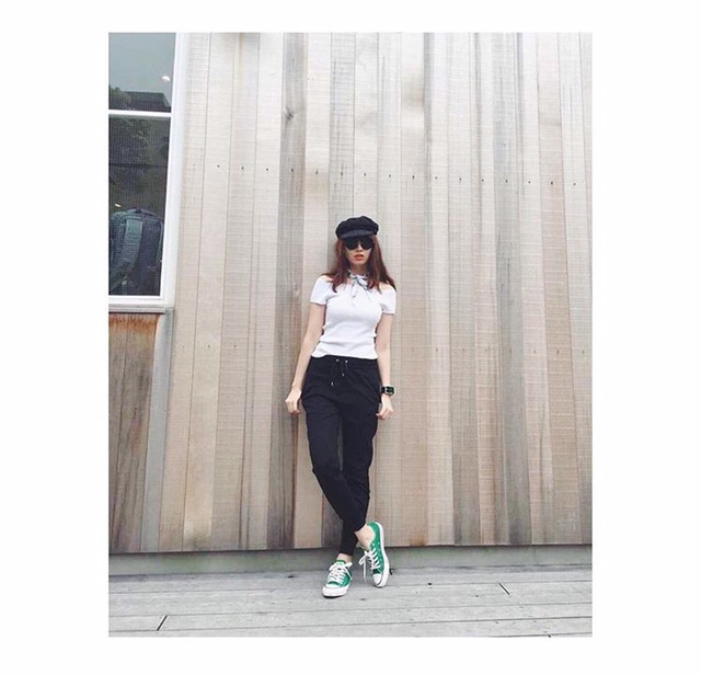 이 포즈로 사진 찍기 어려워 하는 사람 은근 많음 | 인스티즈