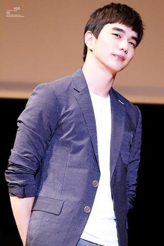 배우들끼리 그룹을 결성해 활동한다면 어느 팀을 덕질하겠는가.jpg | 인스티즈