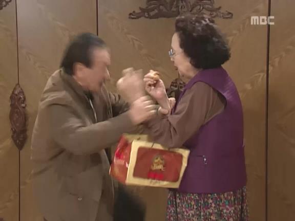 [거침없이하이킥] 손주에게 사랑받고 싶은 문희(해미엄마 등장).jpg | 인스티즈