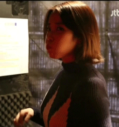 똑단발 아이유.gif | 인스티즈