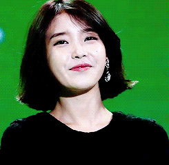 똑단발 아이유.gif | 인스티즈