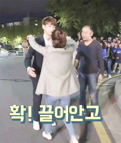 [청춘시대2] 본방보다 더 설레는 조장훈 & 진명재완 키스신 메이킹.jpgif | 인스티즈