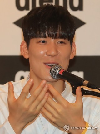 오늘자 묘한 박태환 헤어스타일 | 인스티즈