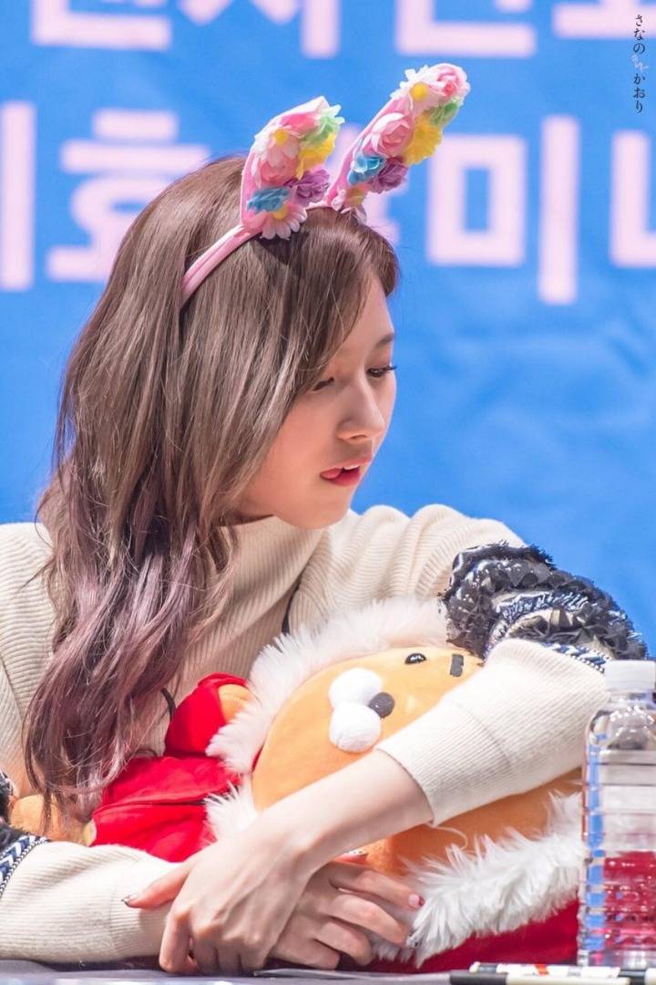 트와이스 사나 .gif | 인스티즈