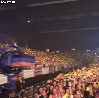 소름돋는 지드래곤 홍콩 콘서트 상황.jpgif | 인스티즈