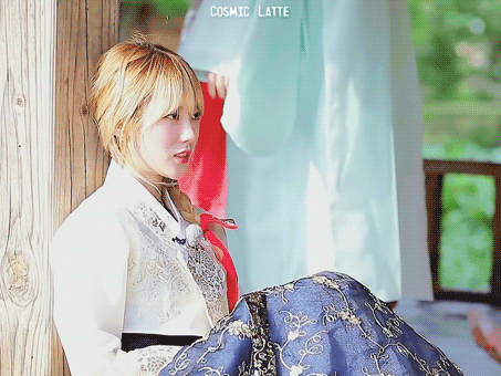 민속촌 에서 한복입은 우주소녀 루다 움짤 | 인스티즈