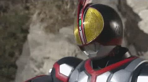 적에게 거만하게 대응하는 가면라이더 .GIF | 인스티즈