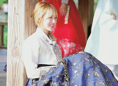 민속촌 에서 한복입은 우주소녀 루다 움짤 | 인스티즈