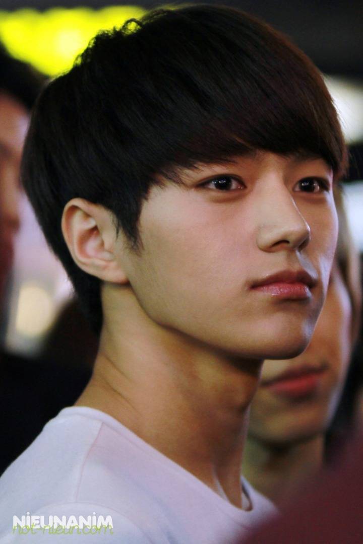 얼굴천재라고 불리우는 남자 아이돌 4대장.jpg | 인스티즈