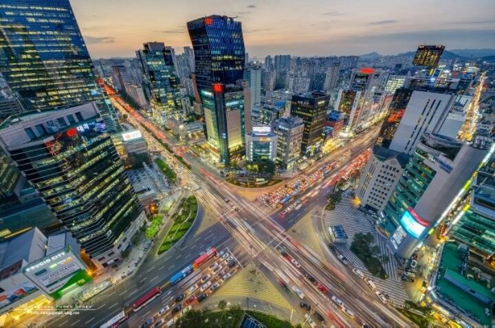 서울에서 젊은이들이 가장 많이 찾는 번화가 투탑 | 인스티즈