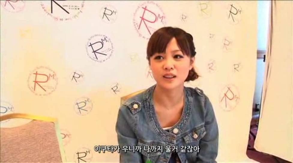 같은 그룹에서 같이 활동하는 멤버를 덕질할 때 일어나는 일.jpg | 인스티즈