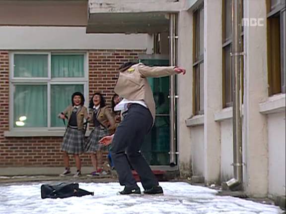 [거침없이하이킥] 풍파고 아이돌 이윤호ㅋㅋㅋㅋㅋㅋ.jpg | 인스티즈