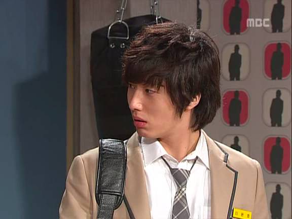 [거침없이하이킥] 풍파고 아이돌 이윤호ㅋㅋㅋㅋㅋㅋ.jpg | 인스티즈