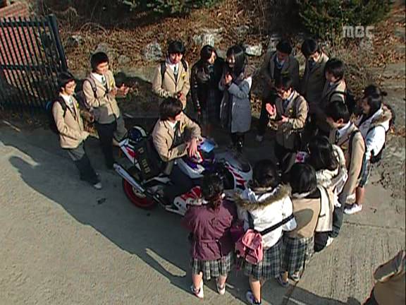 [거침없이하이킥] 풍파고 아이돌 이윤호ㅋㅋㅋㅋㅋㅋ.jpg | 인스티즈