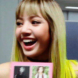 아침에 보는 블랙핑크 리사 데이터 주의 | 인스티즈