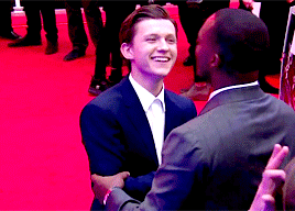 뉴 스파이더맨한테 질린듯한 마블 형아들ㅋㅋㅋㅋㅋ(feat.애새끼) ㅅㅍㅈㅇ | 인스티즈