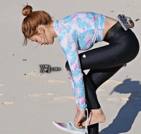 정글에 간 채경.gif | 인스티즈