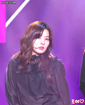 아드공 옆집소녀 Deep Blue Eyes(prod.by 진영) 무대 슬기.gif | 인스티즈