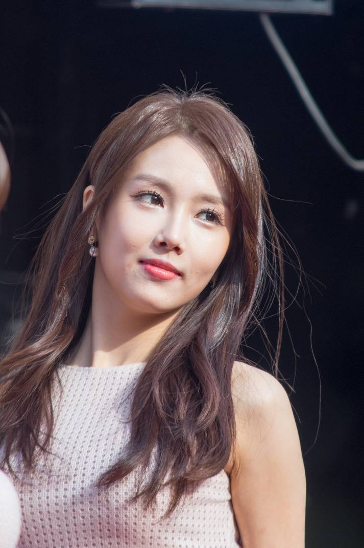 피에스타 메인 보컬 린지.jpg | 인스티즈