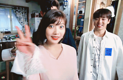 레드벨벳 조이 브이 수준.gif | 인스티즈