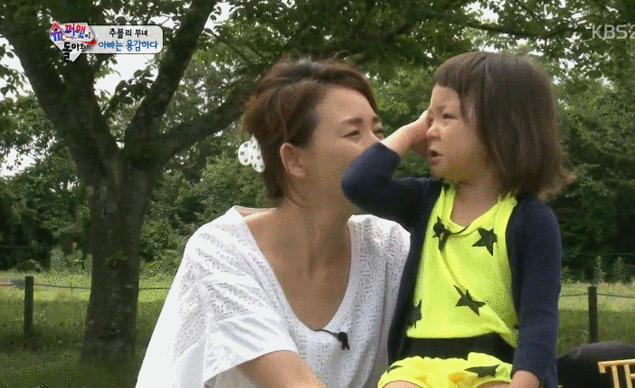 [슈퍼맨이돌아왔다] 공감능력이 좋은 것 같은 추사랑 어린이 | 인스티즈