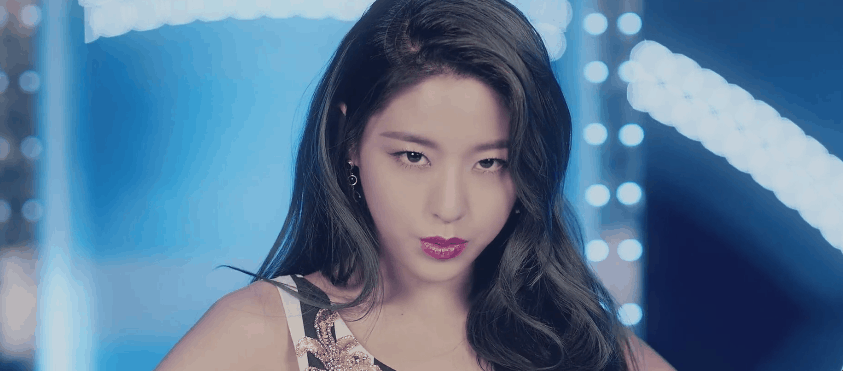 설현은 예쁘다.jpgif | 인스티즈