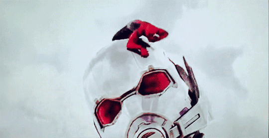 뉴 스파이더맨한테 질린듯한 마블 형아들ㅋㅋㅋㅋㅋ(feat.애새끼) ㅅㅍㅈㅇ | 인스티즈