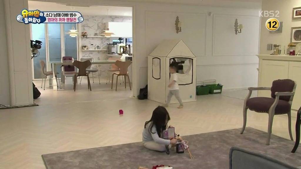 [슈퍼맨이돌아왔다] 엉아 다을이가 삼촌한테 까까를 얻어내기 | 인스티즈