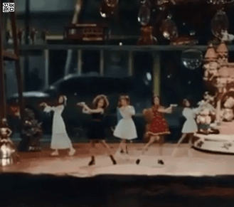 레이첼때문에 웃겨죽는 에이프릴.gif | 인스티즈