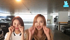 [트와이스] 대표 케미 미챙(미나+채영) 달달한 분위기 짤들.gif | 인스티즈