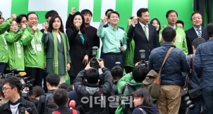 광화문에서 지지 유세 하는 안철수 | 인스티즈