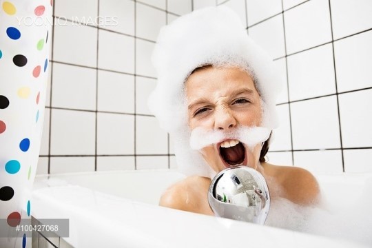 크고나면 이해하기 어려운 어릴때 행동들 .jpg | 인스티즈