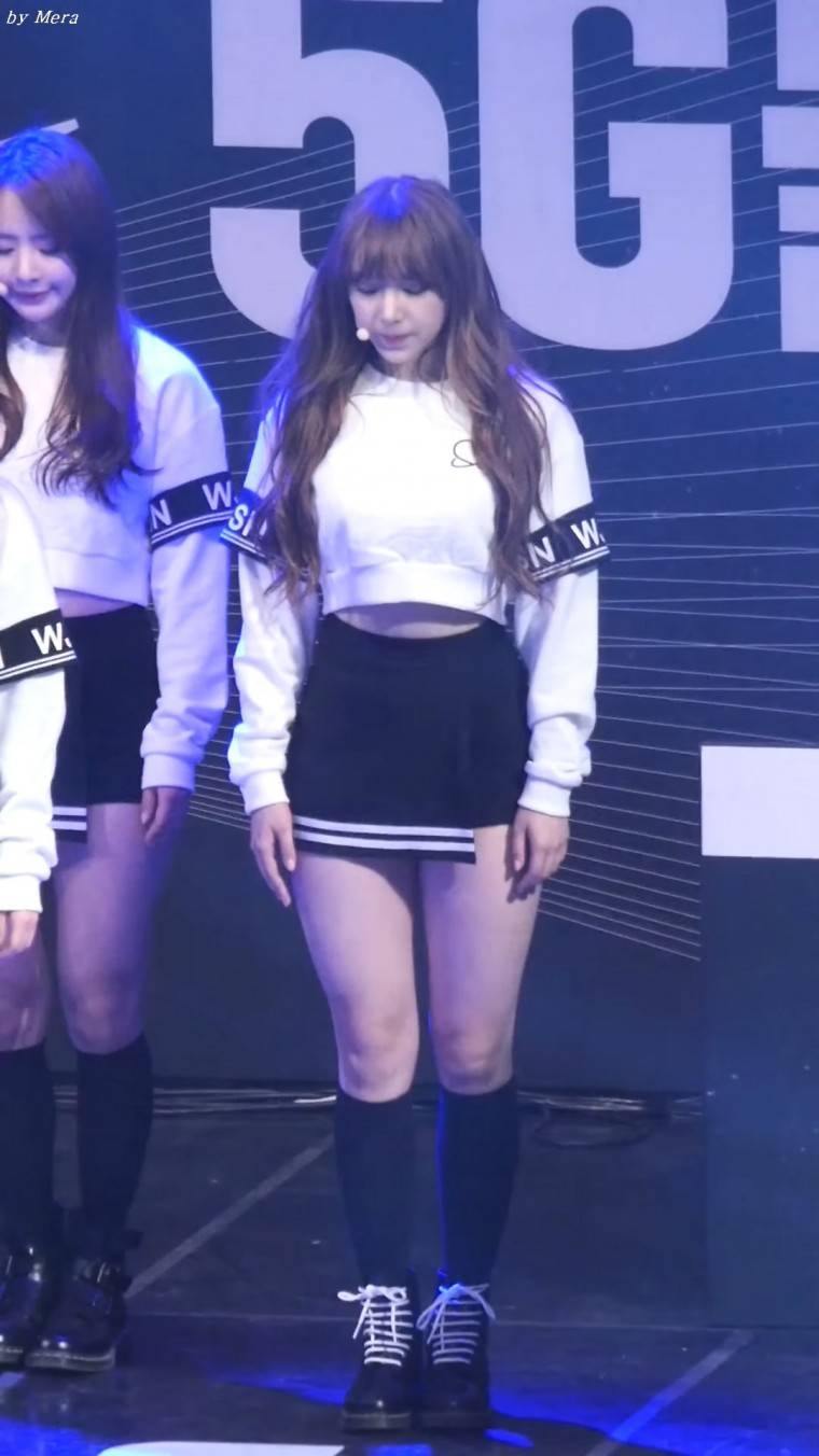 육덕 피지컬인줄 알았는데 아닌 우주소녀 성소.jpg | 인스티즈