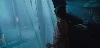 영국에 머물때 새벽 3시에 깨어있으면 절대 안되는 이유.gif | 인스티즈