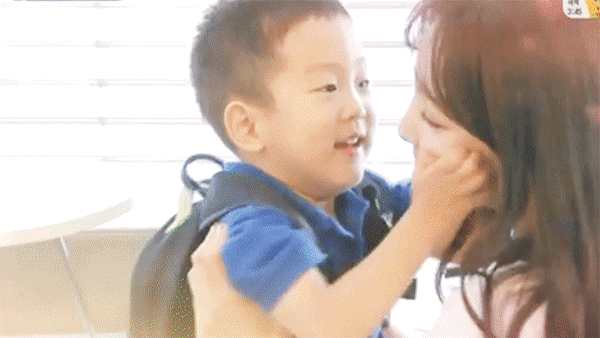 [트와이스] 오늘자 서언 서준이 만난 나연이 gif | 인스티즈