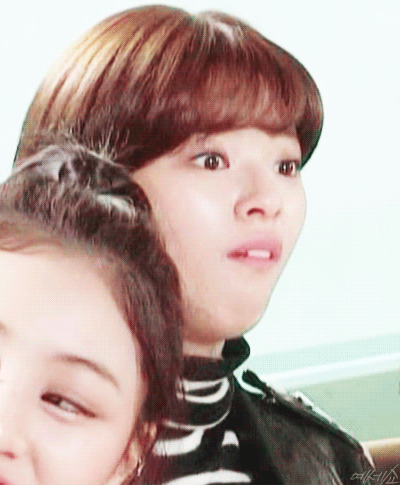 얼굴 막 쓰는 유정연 모음.gif | 인스티즈