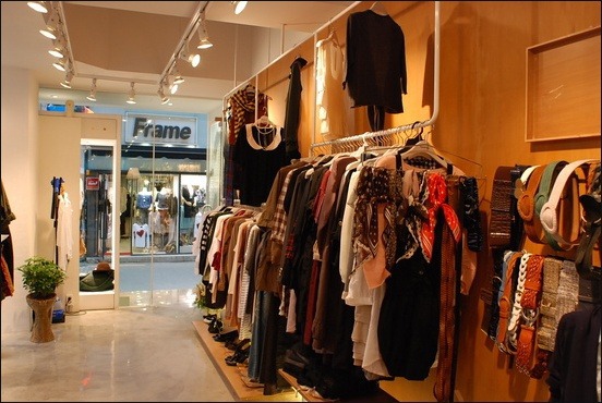 여러분은 가게를 물려받게 되었다. 하지만 둘 중에 하나를 선택해야 한다. 선택은? | 인스티즈