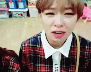 얼굴 막 쓰는 유정연 모음.gif | 인스티즈