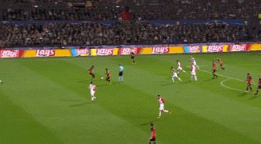 펩이 노리는 프레드.gif | 인스티즈