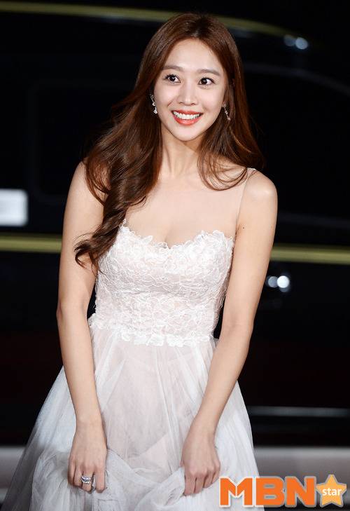 2015 KBS 연기대상 시상식 조보아.jpg | 인스티즈