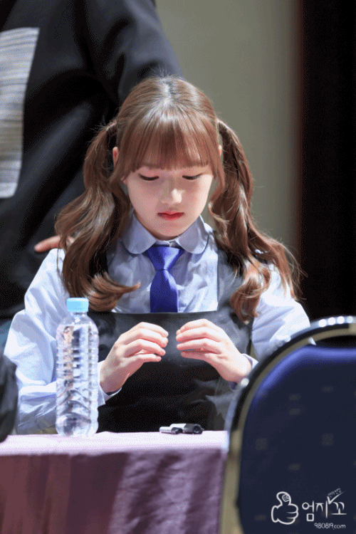 여자친구 홍쌈 옌니(Feat.예린) | 인스티즈