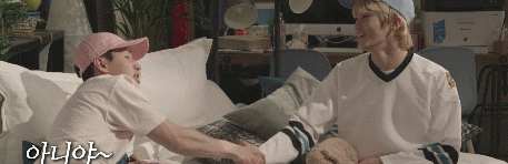 고3 앞에서 갑질하는 헨리.gif | 인스티즈