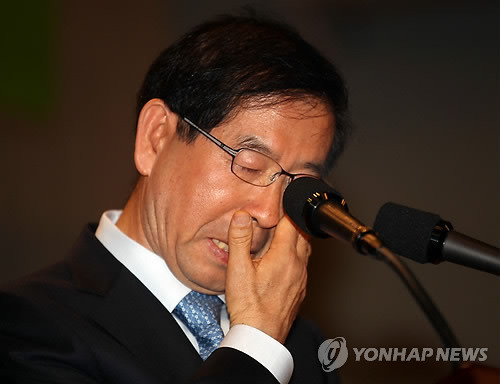 ???:안경 선배 울어요? | 인스티즈