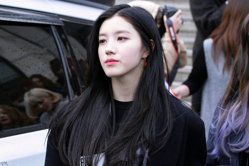 프리스틴 도도하게 생겼지만 코기를 담당하고 있는 시연이 | 인스티즈