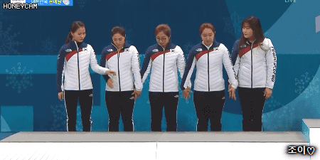 시상대 올라가는 팀영미 ㅋㅋㅋㅋㅋ.gif | 인스티즈