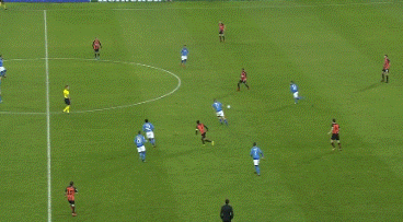 펩이 노리는 프레드.gif | 인스티즈