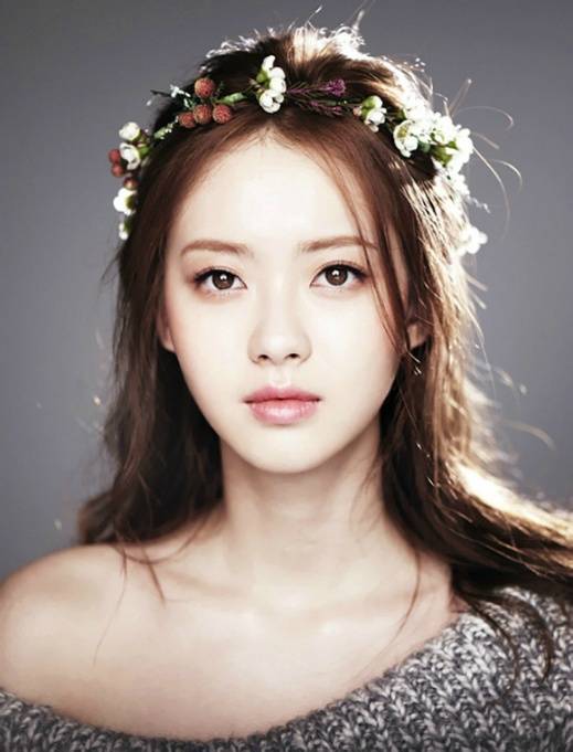 엘프 분위기를 연상하게 하는 각국의 여자들 | 인스티즈