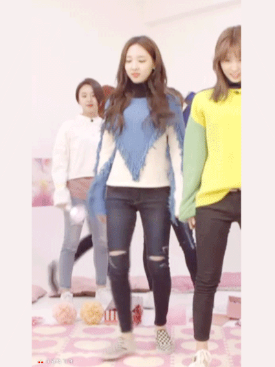 트와이스 나연 허리라인.gif | 인스티즈